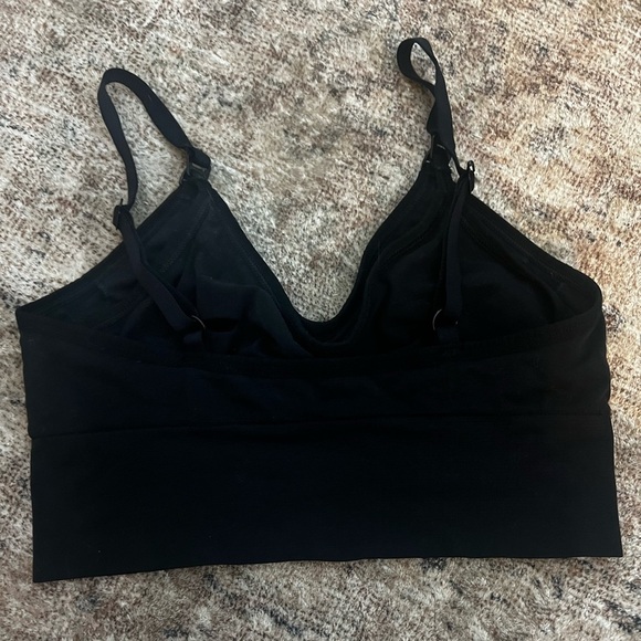 Old Navy Black Black Stretchy Pumping Bra Size Medium - Picture 2 of 2